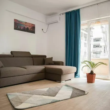 Mav Apartamentmamaianord